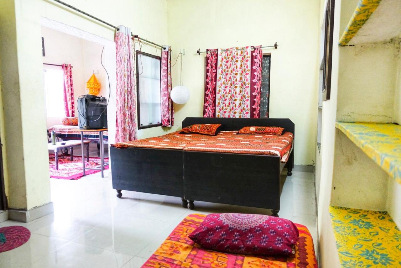 Nadya Homestay For Female&family Jaipur Luaran gambar