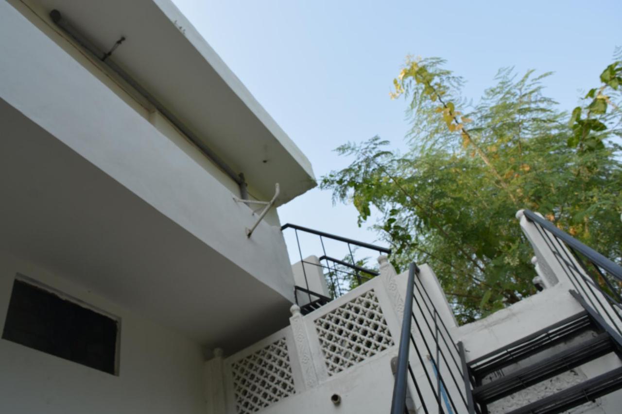 Nadya Homestay For Female&family Jaipur Luaran gambar
