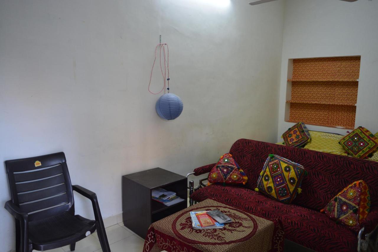 Nadya Homestay For Female&family Jaipur Luaran gambar