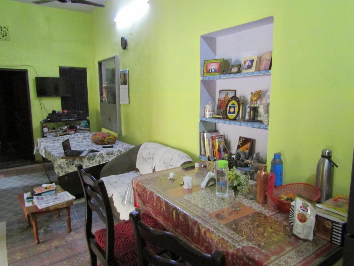 Nadya Homestay For Female&family Jaipur Luaran gambar